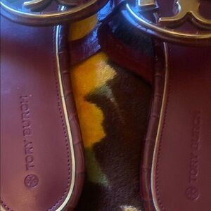 Tory Burch Burgundy Sandal Authentic 
Never been worn